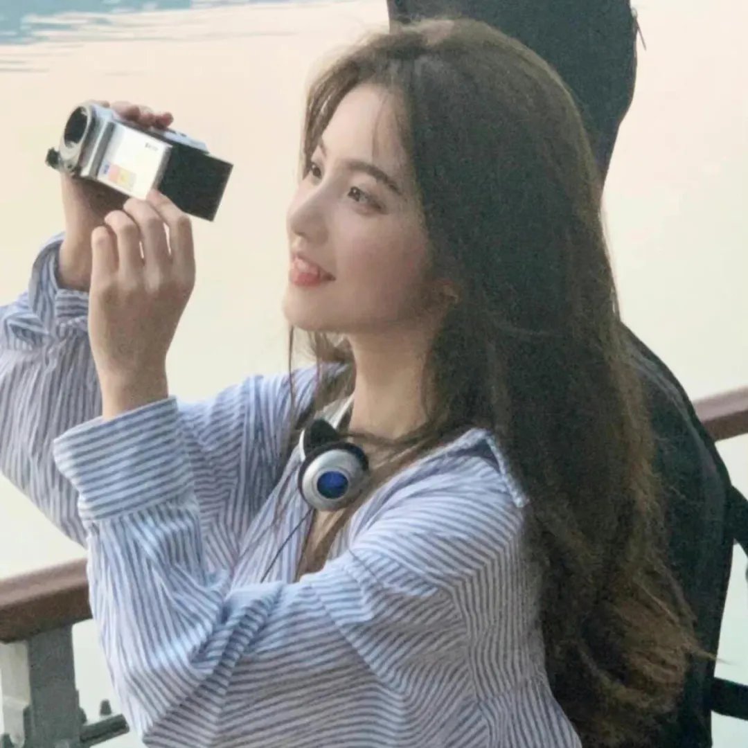 绿野嬉春